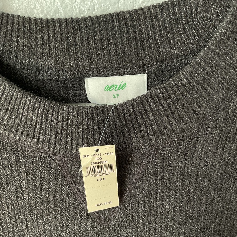 Aerie Women Cozy Gray Sweater NWT Size small - Picture 3 of 3